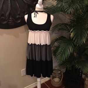 Tiered Cream, Gray, and Black Dress👗